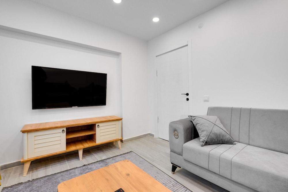 COZY FLAT 10 MIN TO MARMARAY AND USKUDAR COAST — ISTANBUL — fotografie hotel nr. 2