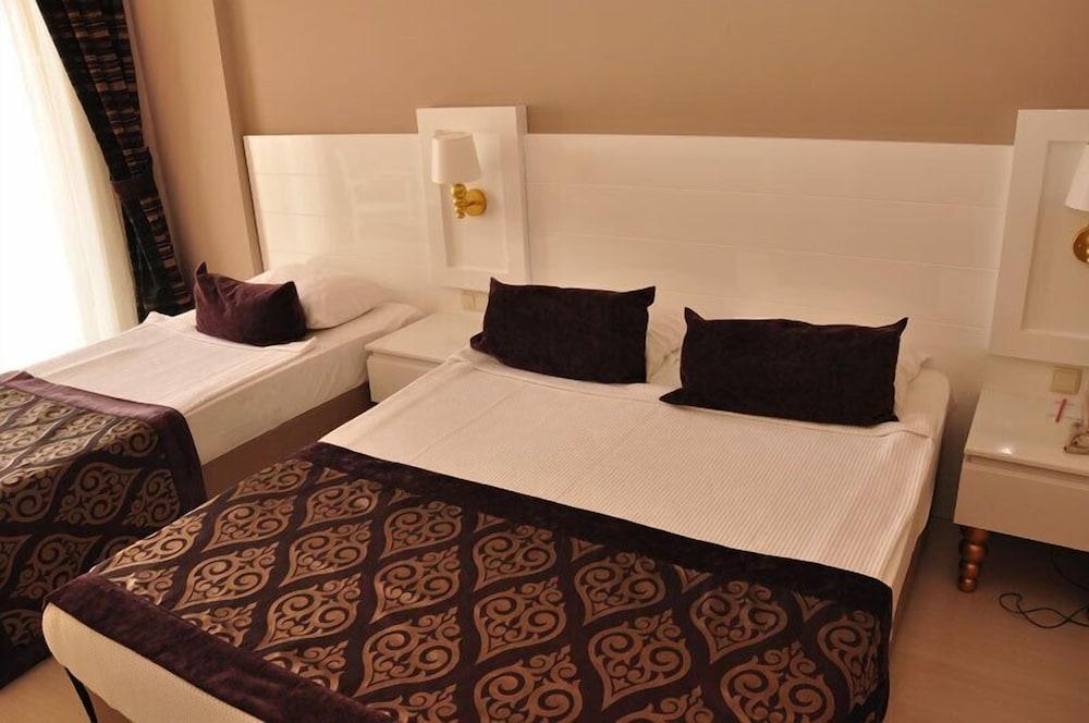 SERENIS HOTEL — SIDE — fotografie hotel nr. 11