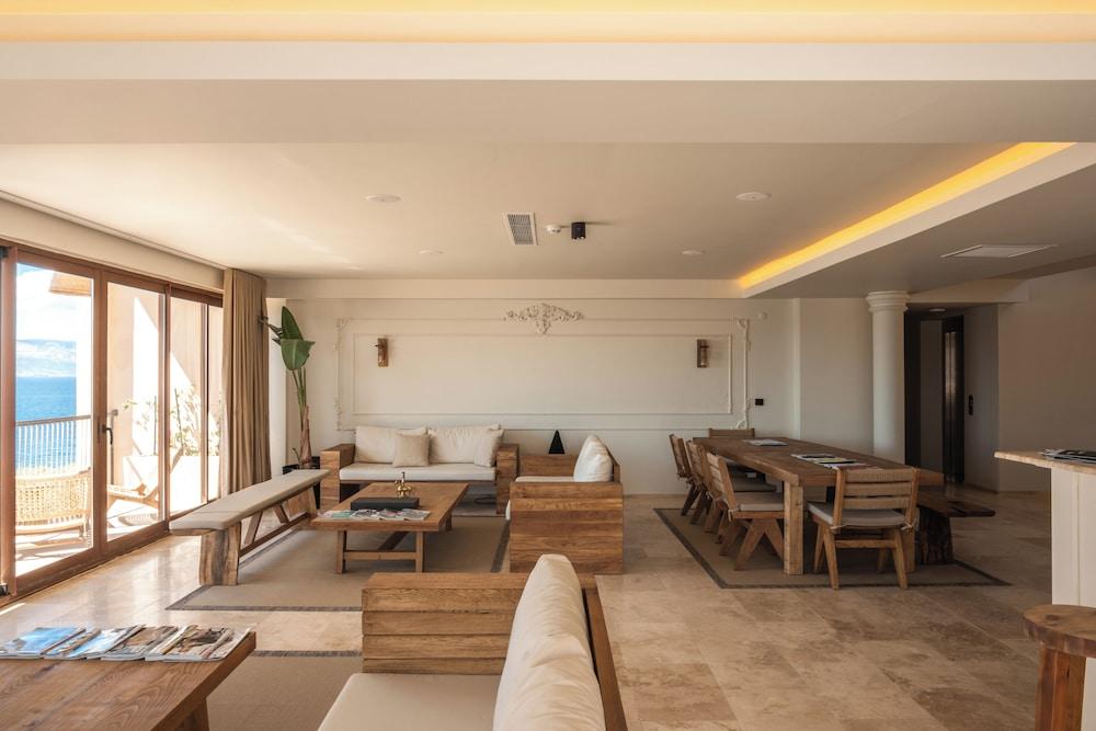 THE LOCAL HOUSE AYASARANDA — CESME — fotografie hotel nr. 2