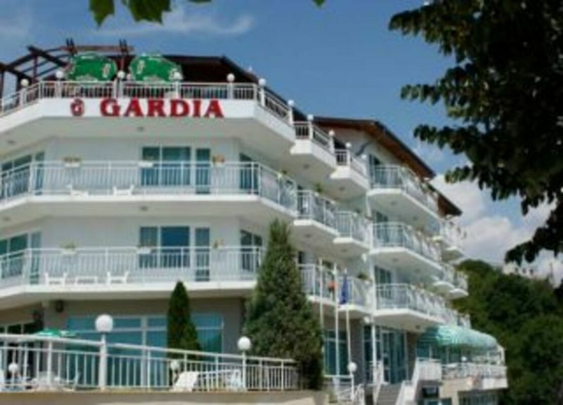 ART HOTEL GARDIA — GOLDEN SANDS