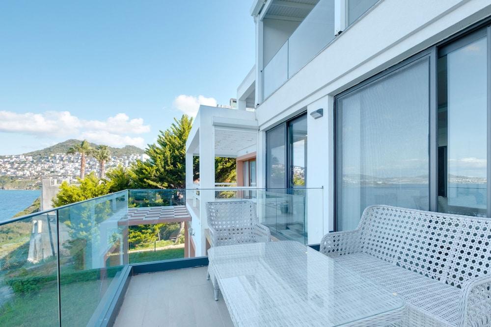 LUXURY WATERFRONT HOUSE 9 MIN TO YALIKAVAK MARINA — BODRUM — fotografie hotel nr. 21