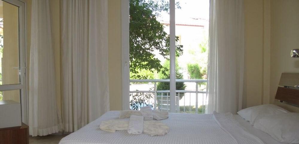 VILLA NP09 BY JOYLETTINGS — FETHIYE — fotografie hotel nr. 3