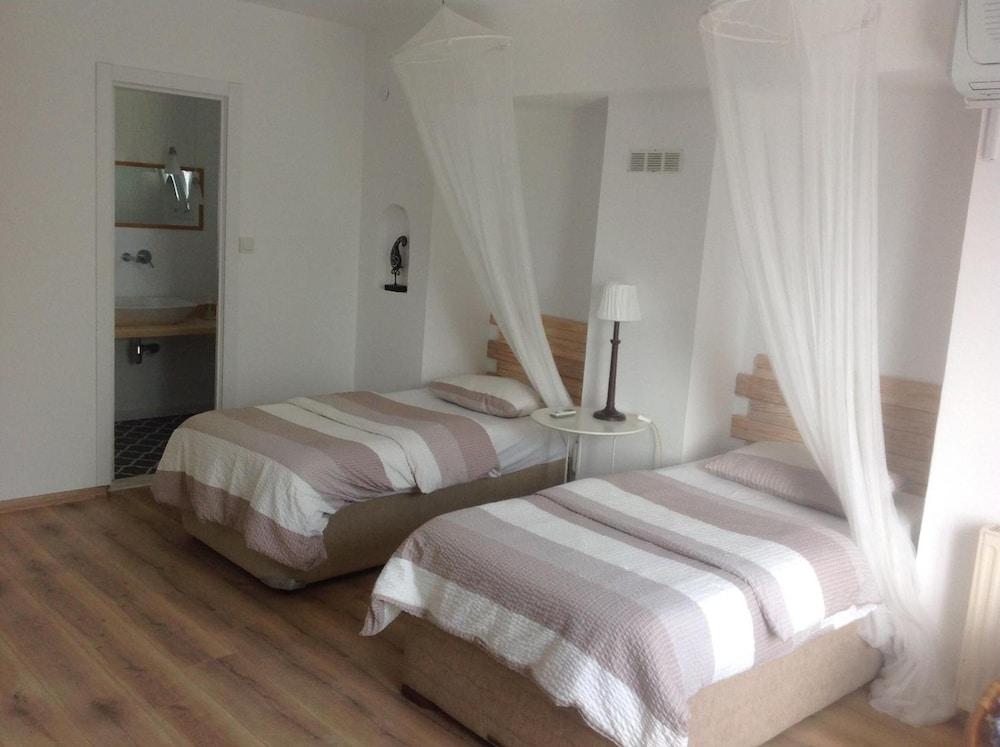 BEYAZ EV PANSIYON (ADULTS ONLY) — SEFERIHISAR — фотография отеля №5