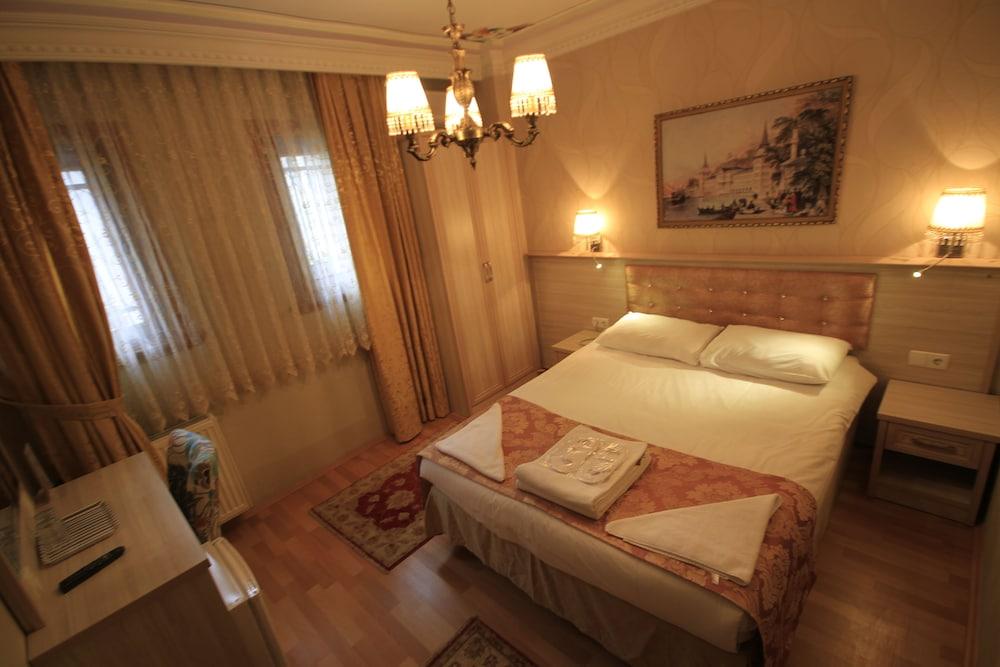 TASHKONAK STUDIO SUITES — ISTANBUL