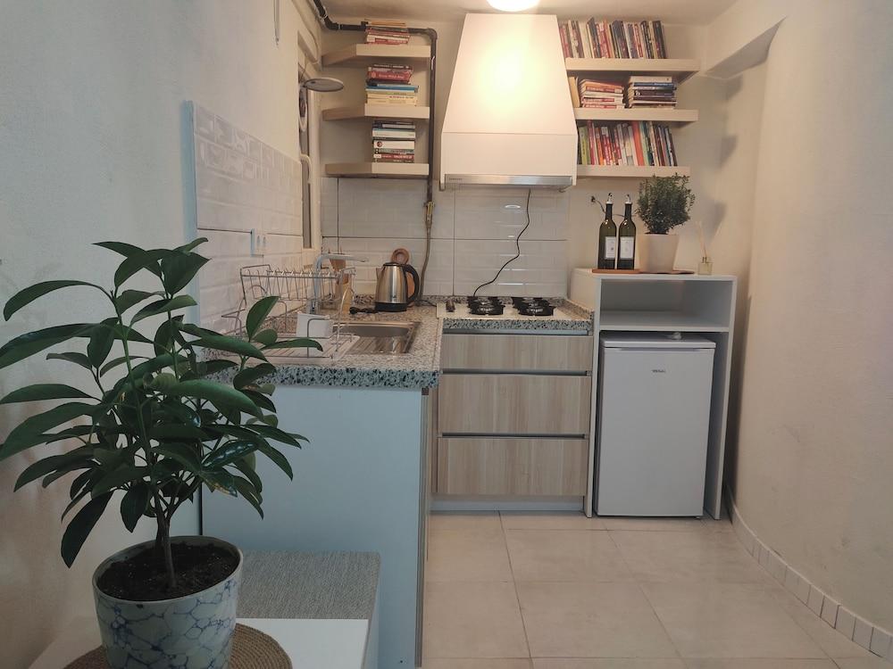 2BR/2BATH WITH GARDEN - BETWEEN SISLI & TAKSIM — ISTANBUL — фотография отеля №4