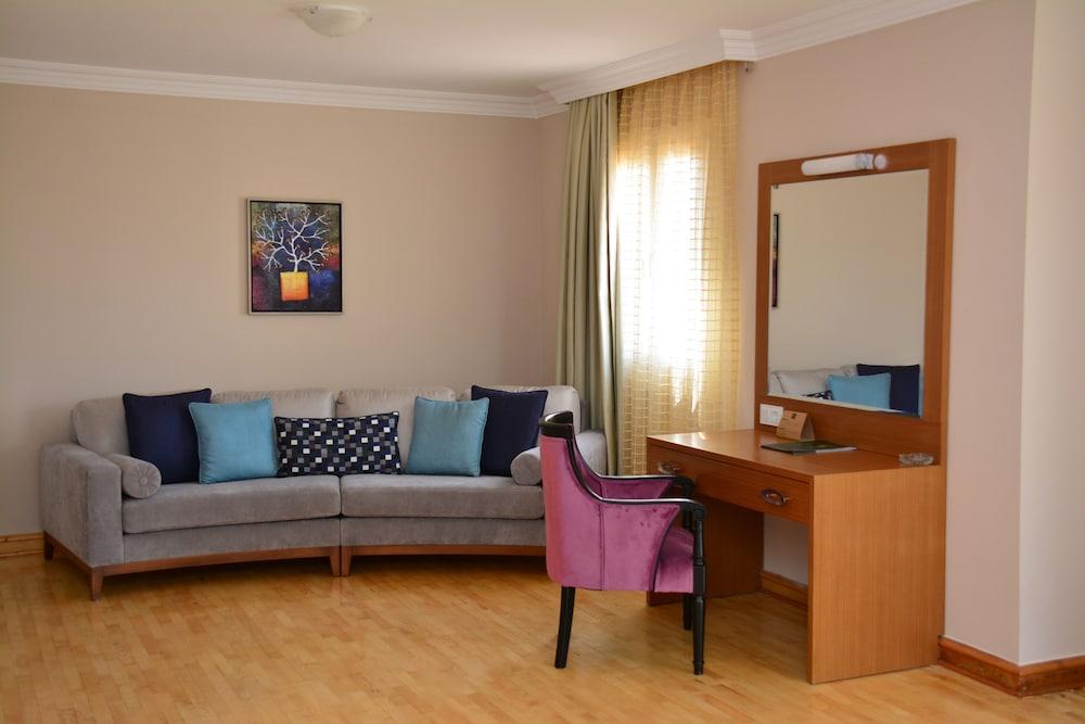 PINE VILLAS & APARTMENTS KUSADASI — KUSADASI — fotografie hotel nr. 12