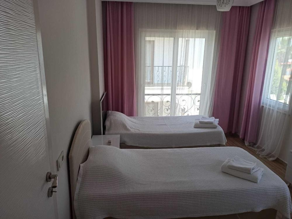 REMARKABLE 4-BED VILLA TASGIN 2 POOLS — DALYAN — fotografie hotel nr. 6