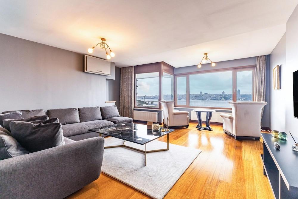 DUPLEX FLAT W PANORAMIC BOSPHORUS VIEW AND TERRACE — ISTANBUL — fotografie hotel nr. 21