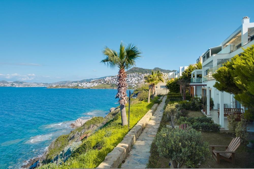 LUXURY WATERFRONT HOUSE 9 MIN TO YALIKAVAK MARINA — BODRUM — fotografie hotel nr. 5