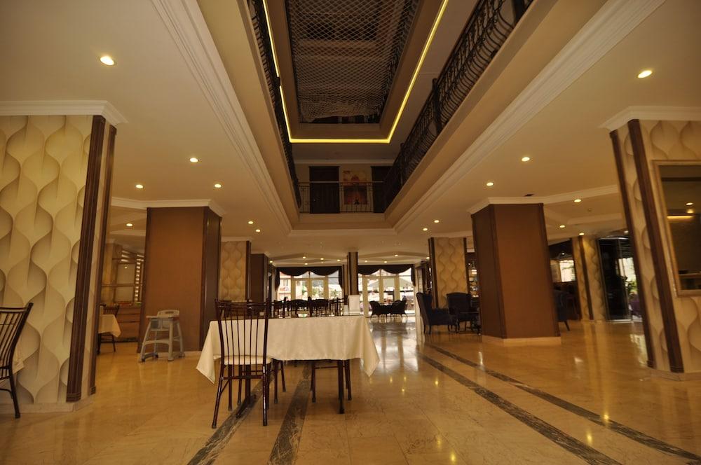 CLUB DORADO HOTEL — MARMARIS