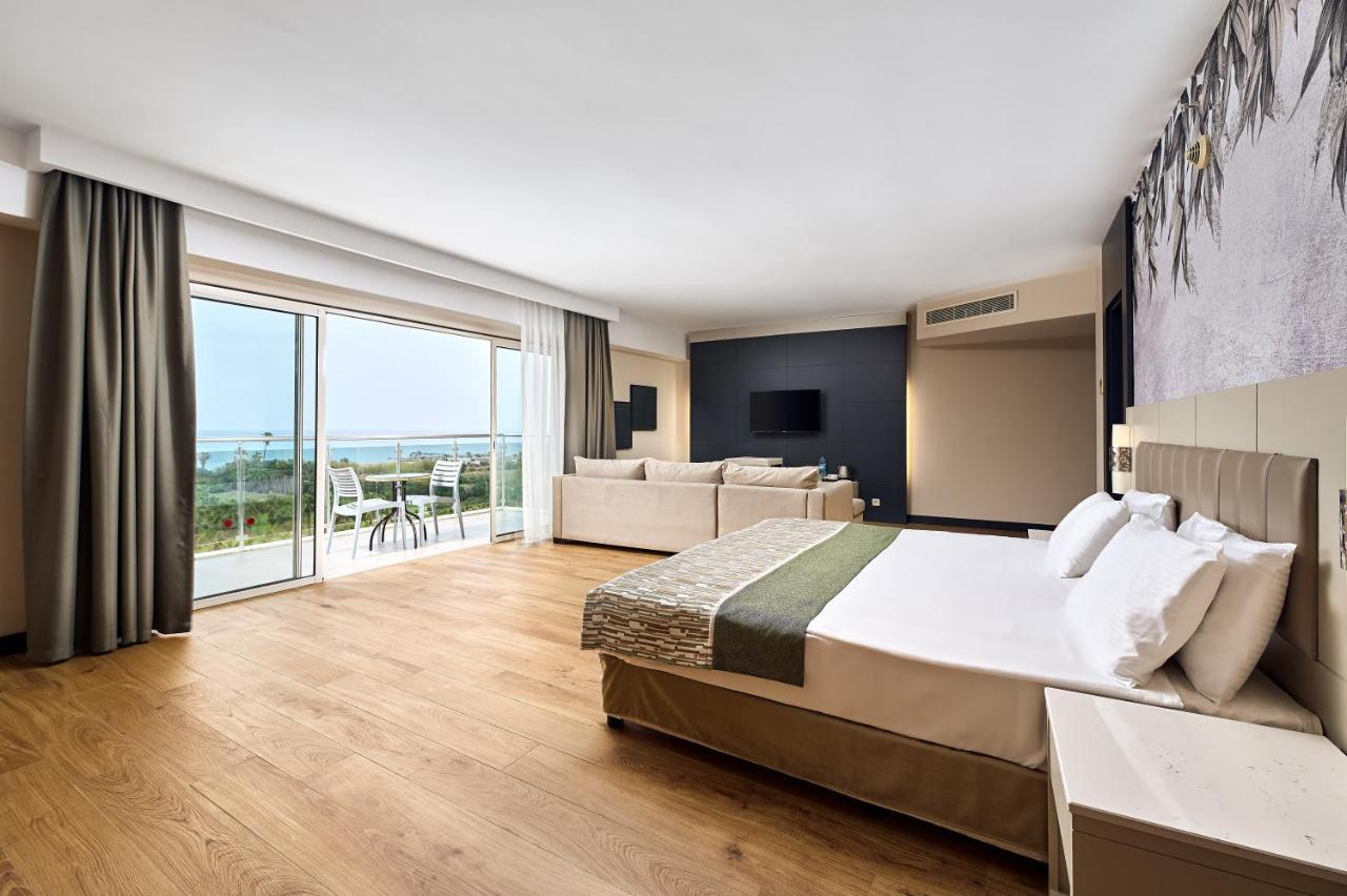 SEADEN SEA WORLD RESORT & SPA — SIDE — фотография отеля №2
