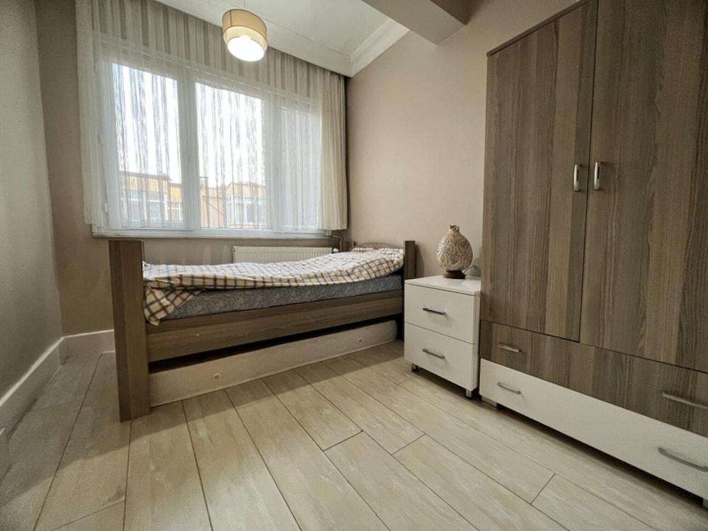 SLEEK FLAT CLOSE TO OSMANBEY METRO STATION — ISTANBUL — fotografie hotel nr. 5