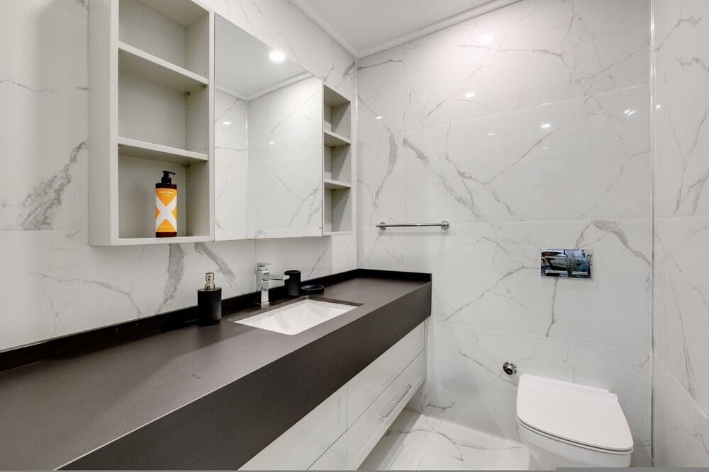 LUXURY WATERFRONT HOUSE 9 MIN TO YALIKAVAK MARINA — BODRUM — fotografie hotel nr. 30