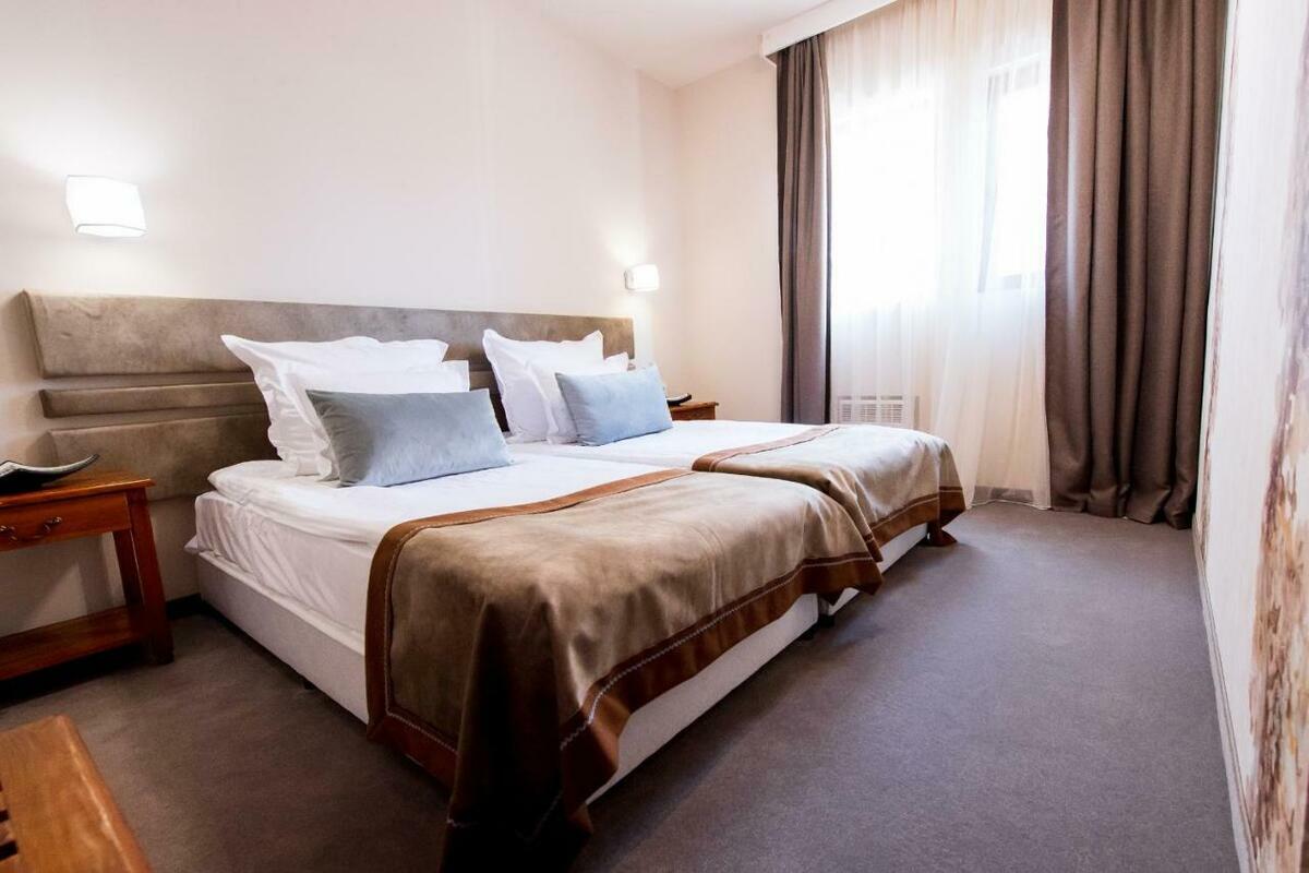 KATARINO HOTEL & SPA — RAZLOG — фотография отеля №3