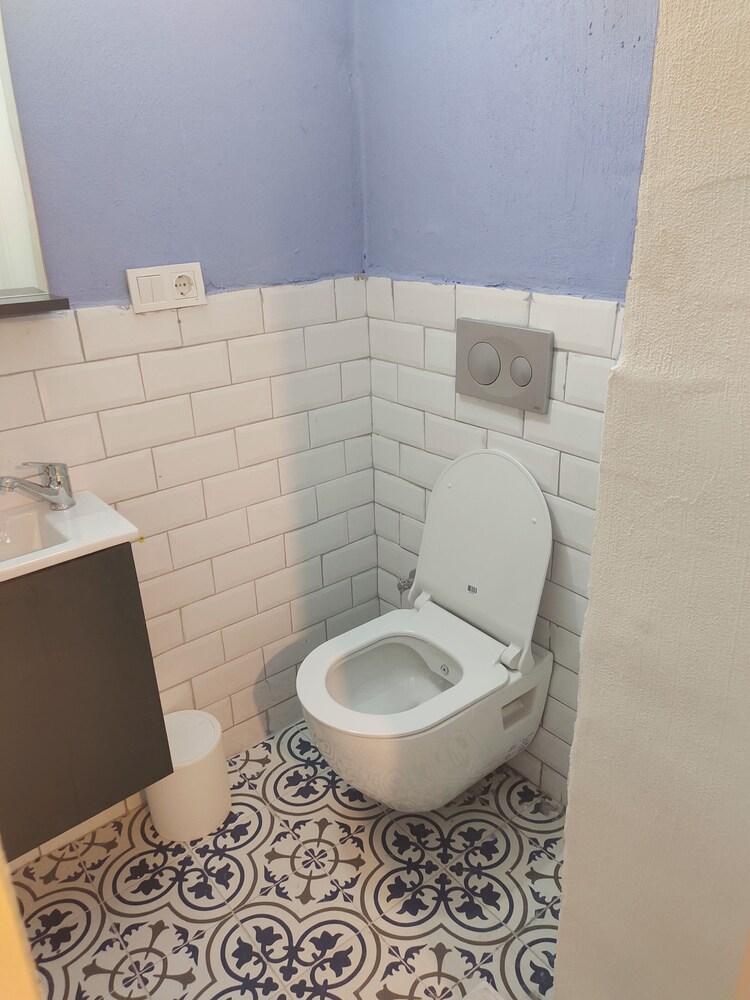 2BR/2BATH WITH GARDEN - BETWEEN SISLI & TAKSIM — ISTANBUL — фотография отеля №14