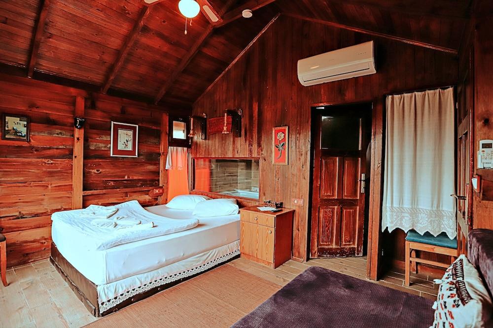 GODENCE HOTEL RESTORAN — SEFERIHISAR — fotografie hotel nr. 3