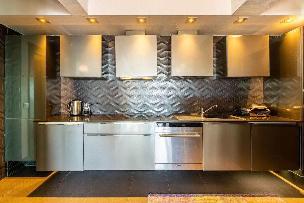 STYLISH APARTMENT WITH PANAROMIC VIEW IN BESIKTAS — ISTANBUL — fotografie hotel nr. 4