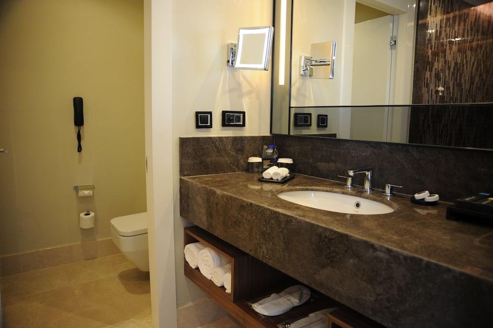 PULLMAN ISTANBUL HOTEL & CONVENTION CENTER — ISTANBUL — фотография отеля №17