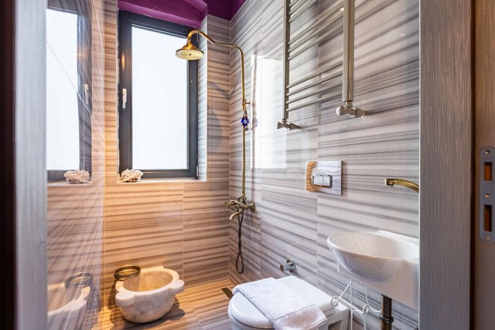 MISSAFIR HISTORICAL FLAT WITH HAMMAM NEAR TAKSIM — ISTANBUL — фотография отеля №5