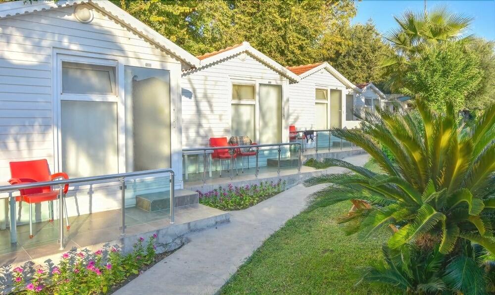 ALTINKUM BUNGALOW HOTEL — SIDE — фотография отеля №29