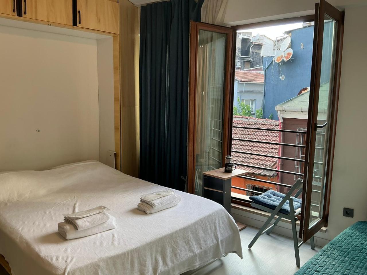 ISTANBUL HUB FLATS — ISTANBUL