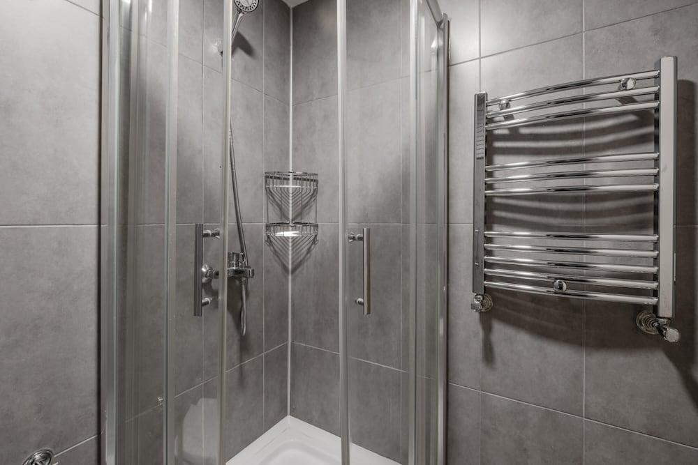 MODERN RESIDENCE STUDIO FLAT W BALCONY IN BAGCILAR — ISTANBUL — fotografie hotel nr. 9