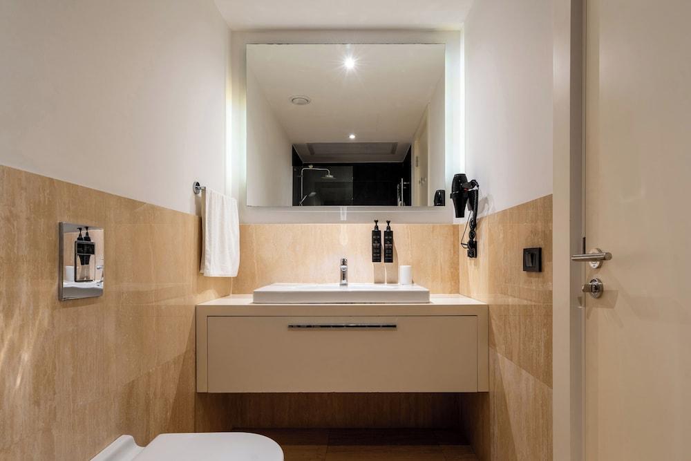 ANDO LIVING - TAKSIM GUMUSSUYU TOWNHOUSE — ISTANBUL — фотография отеля №30