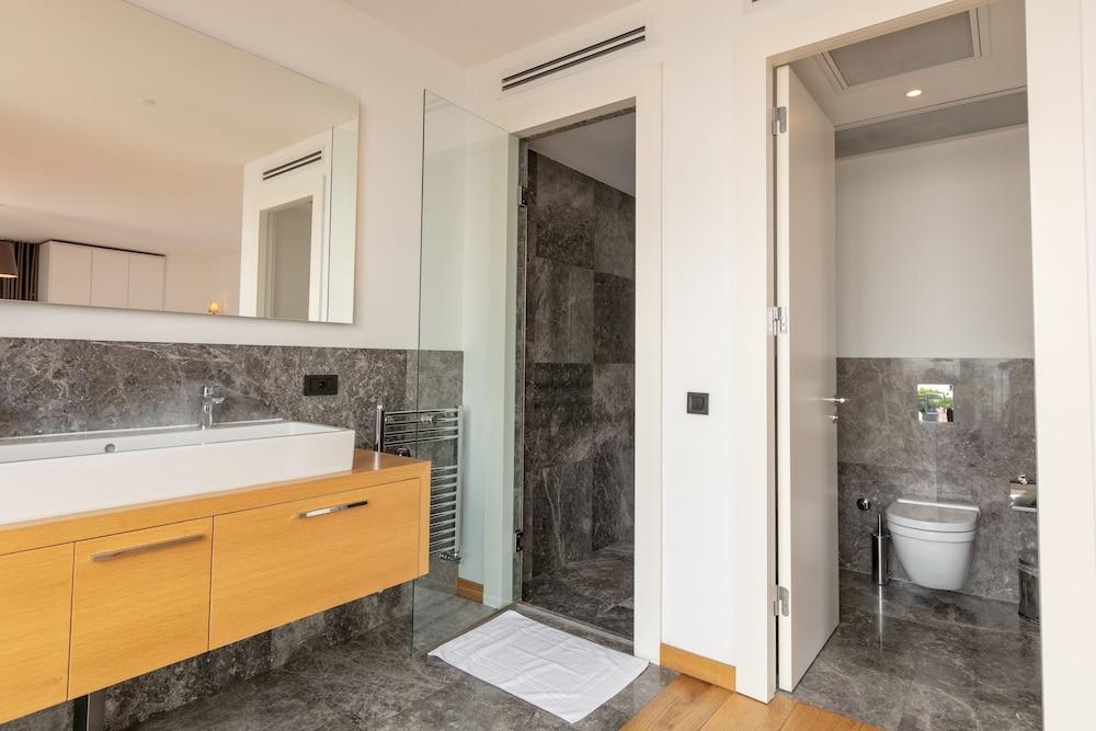 ANDO LIVING - TAKSIM GUMUSSUYU TOWNHOUSE — ISTANBUL — фотография отеля №28