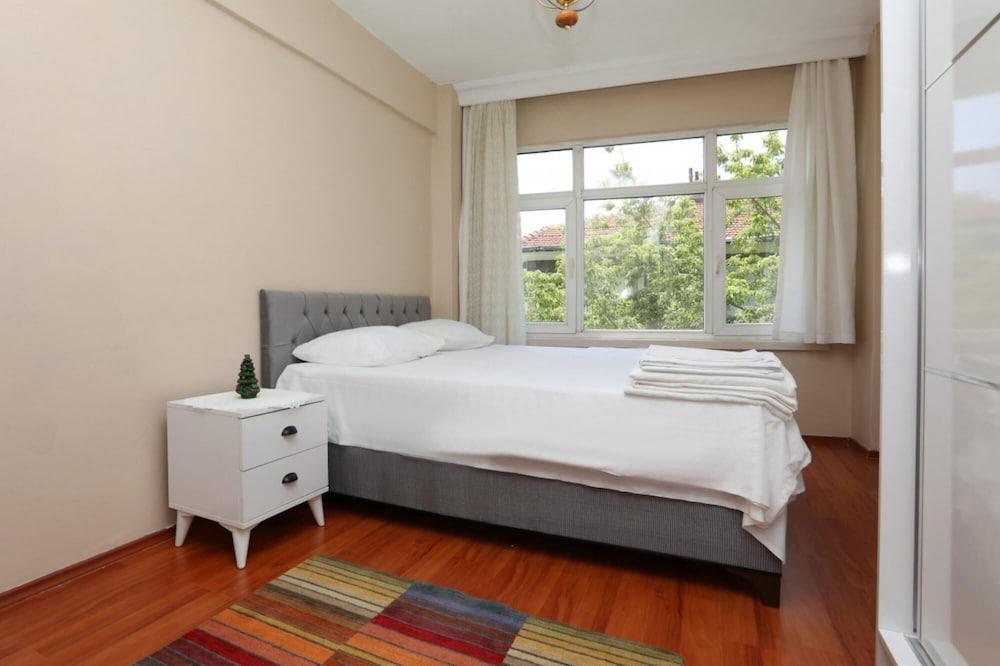 FLAT WITH TWO LIVING ROOMS AND BALCONY IN USKUDAR — ISTANBUL — fotografie hotel nr. 4