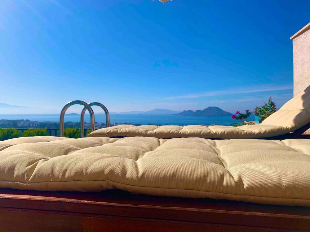 BODRUM - 5 BEDROOMS VILLA WITH HEATED POOL — BODRUM — фотография отеля №5