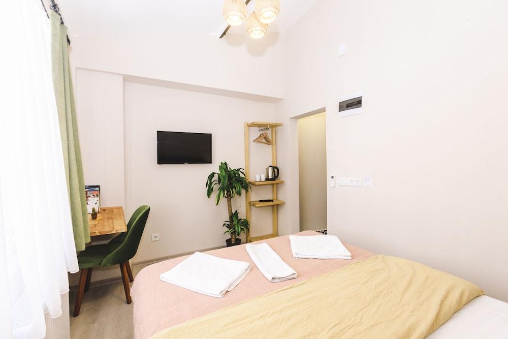 COZY PRIVATE ROOM AT TAKSIM — ISTANBUL — фотография отеля №6