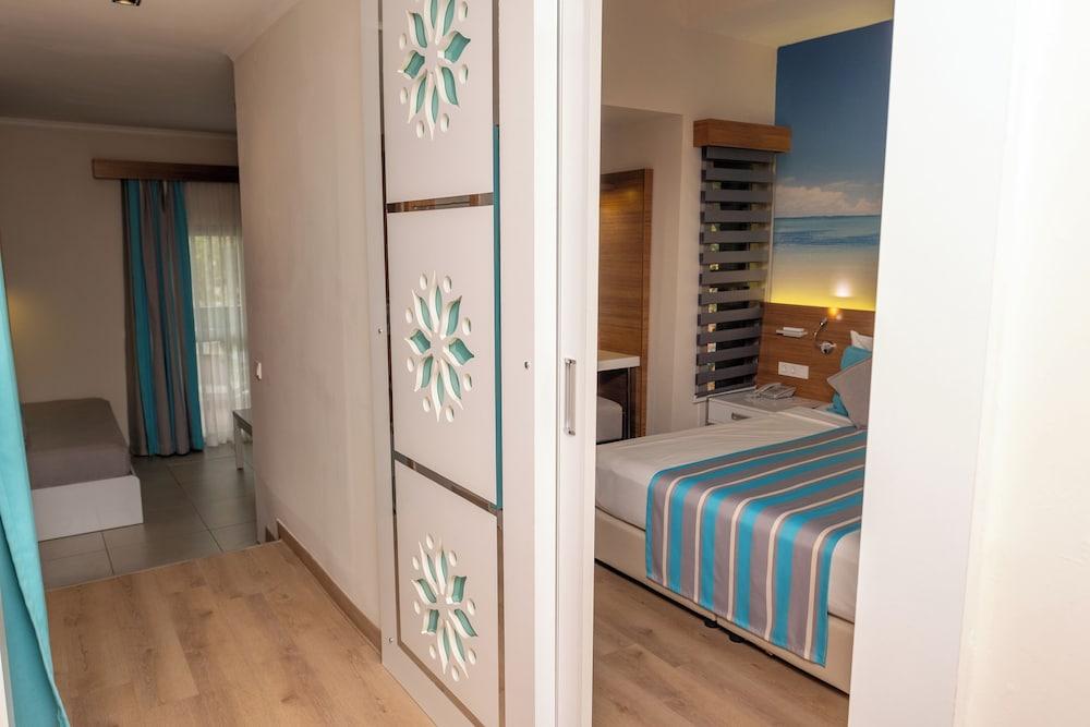 HOLIDAY VILLAGE TURKEY HOTEL — SARIGERME — фотография отеля №13