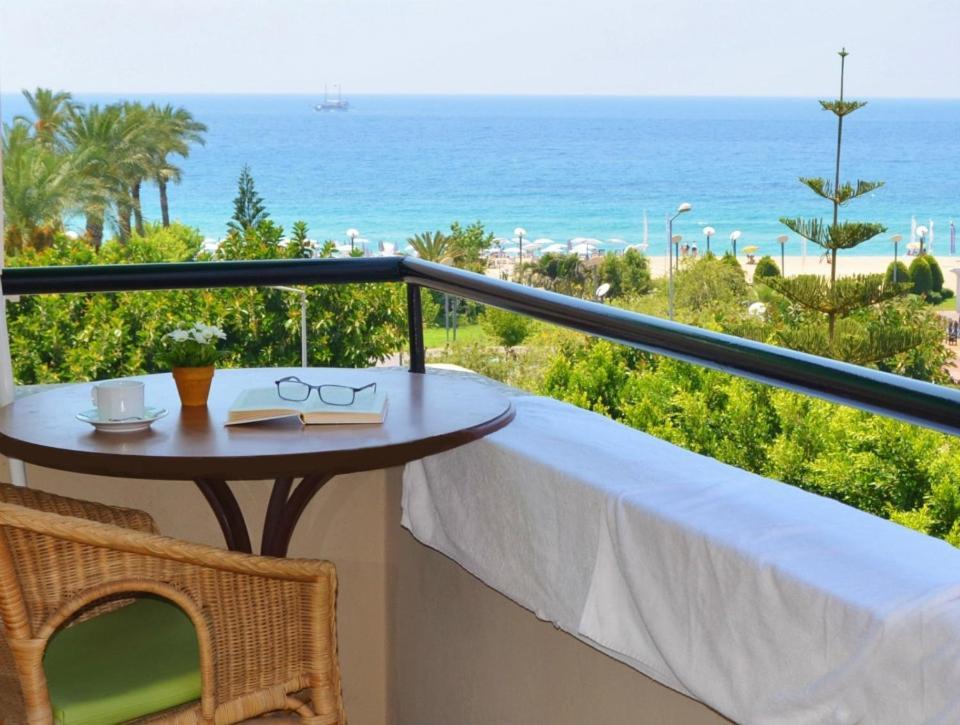 KLEOPATRA CARINA HOTEL — ALANYA