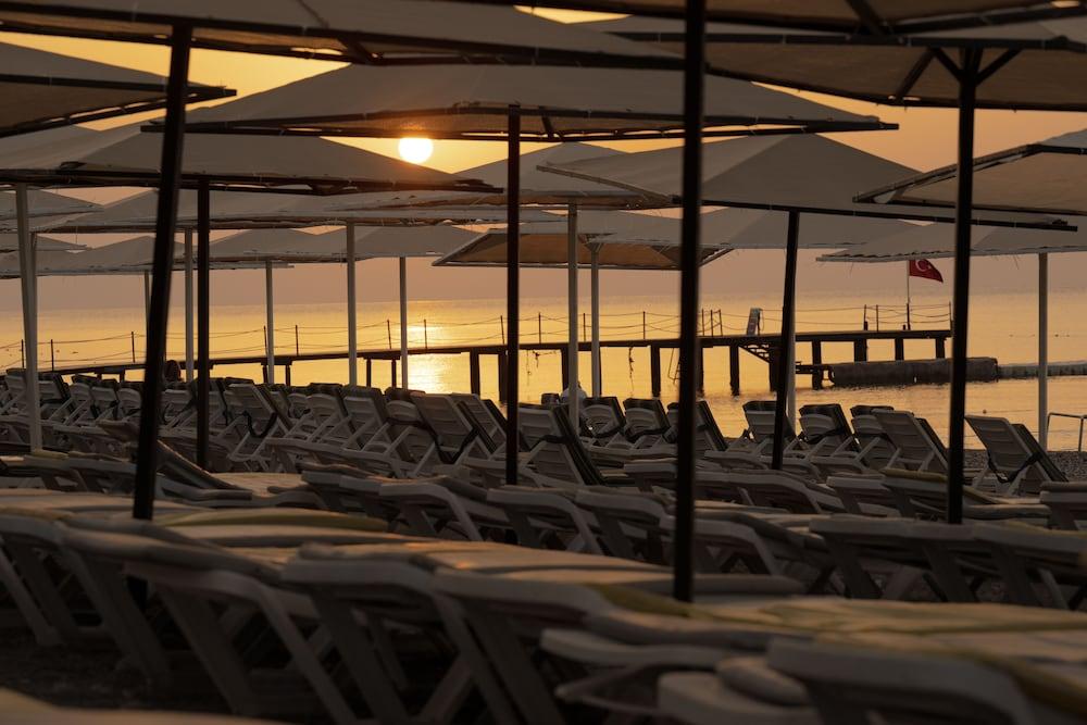 LOCEANICA BEACH RESORT HOTEL — CAMYUVA — фотография отеля №35