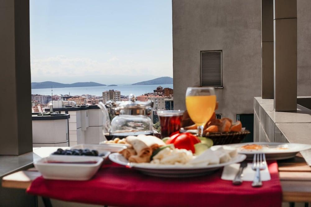 PLUS HOTEL BOSTANCI ATASEHIR — ISTANBUL — фотография отеля №13