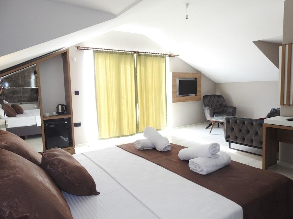 ARMONI LIFE HOTEL — ISTANBUL