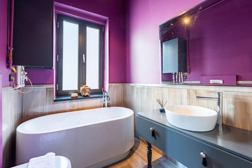 MISSAFIR HISTORICAL FLAT WITH HAMMAM NEAR TAKSIM — ISTANBUL — фотография отеля №2