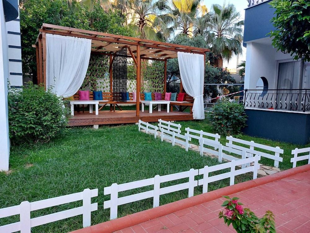 SUMMER ROSE HOTEL — SIDE — фотография отеля №32