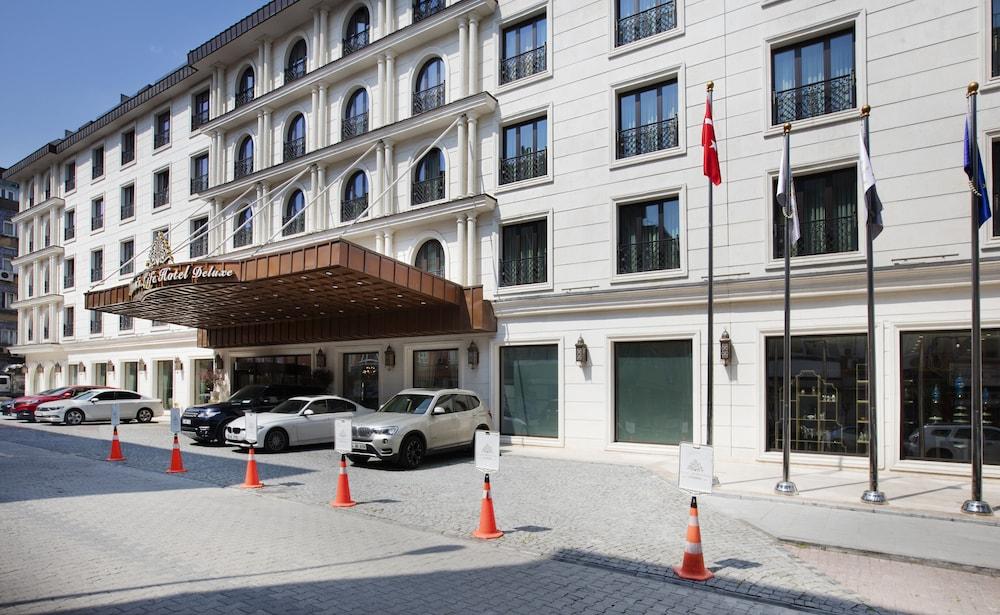 OTTOMANS LIFE HOTEL DELUXE ISTANBUL — ISTANBUL
