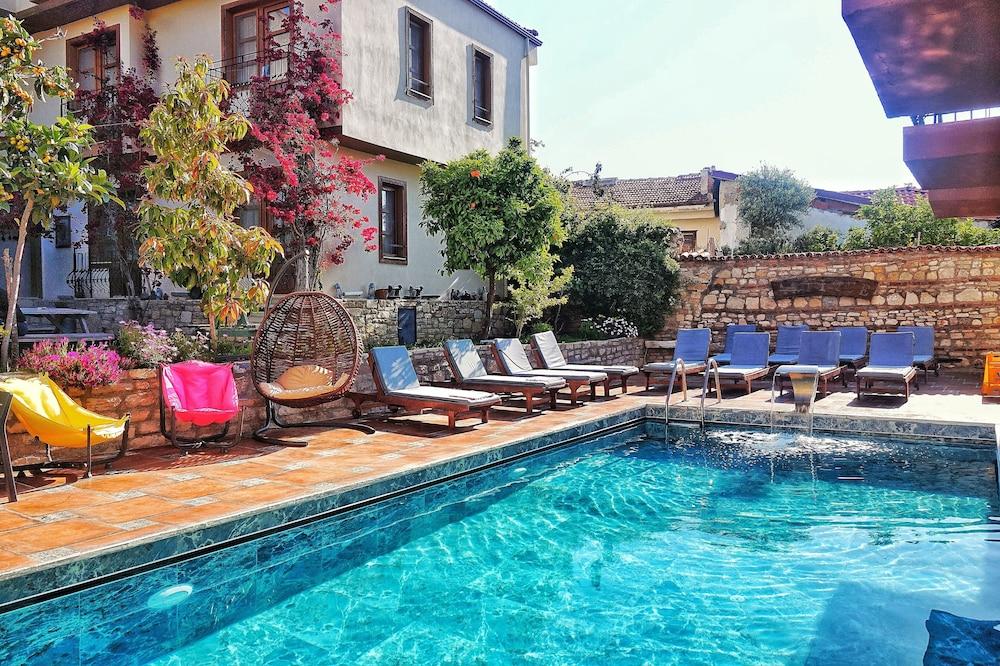SEZGINS PENSION — KUSADASI — фотография отеля №7