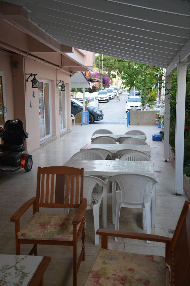 AYHAN OTEL — CESME — фотография отеля №35