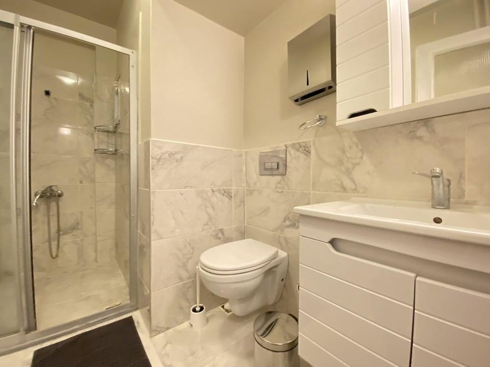 EXQUISITE AND SPACIOUS FLAT IN CENTRAL SISLI — ISTANBUL — fotografie hotel nr. 15