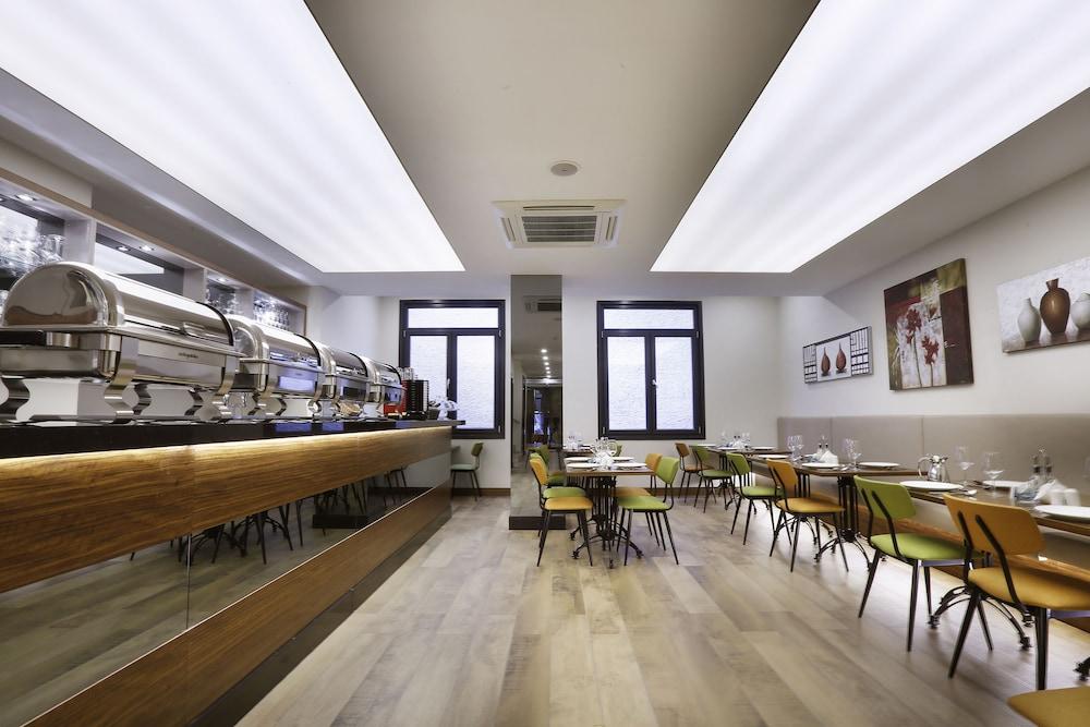 THE WHITE ORIENT HOTEL — ISTANBUL — фотография отеля №18