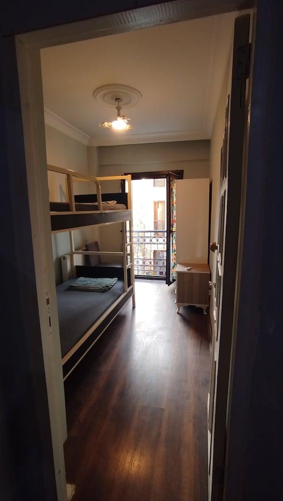 TAKSIM CITY HOSTEL (ADULTS ONLY) — ISTANBUL — фотография отеля №12