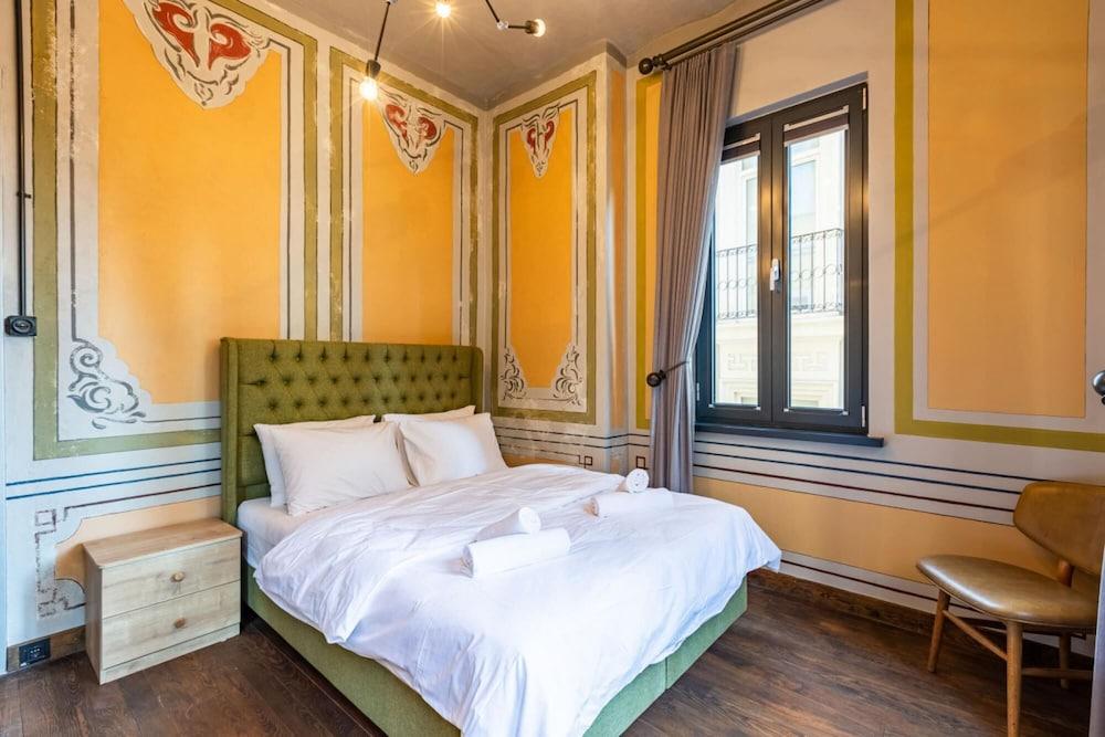MISSAFIR HISTORICAL FLAT WITH HAMMAM NEAR TAKSIM — ISTANBUL — фотография отеля №4