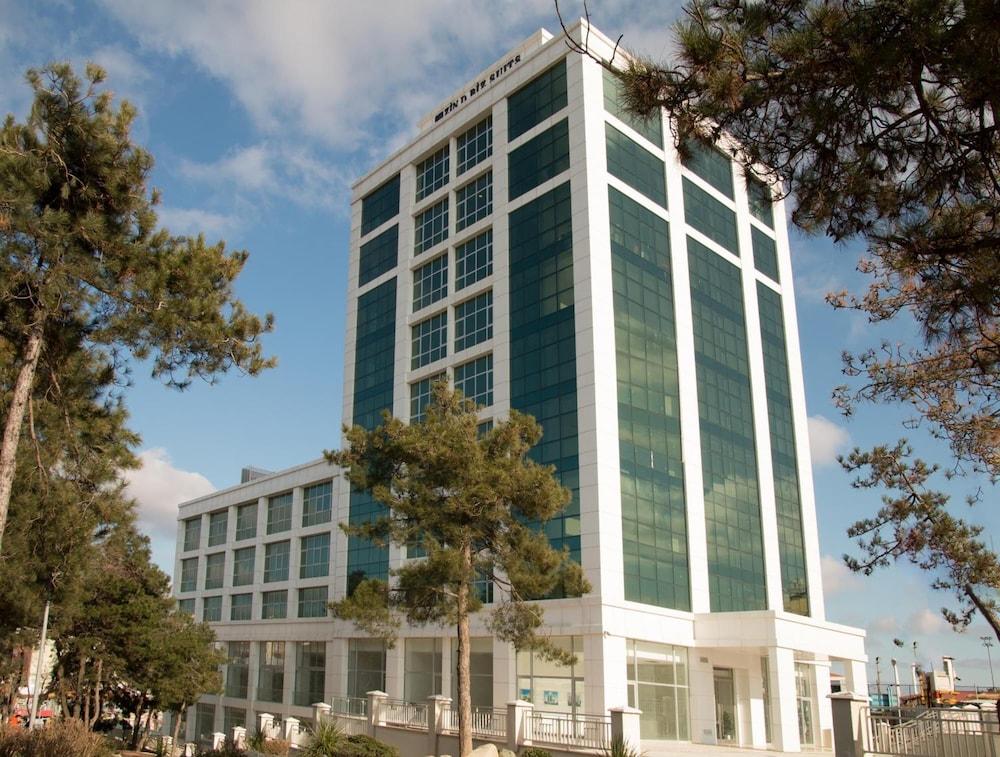 ZIN D HOME DUDULLU SUITS — ISTANBUL