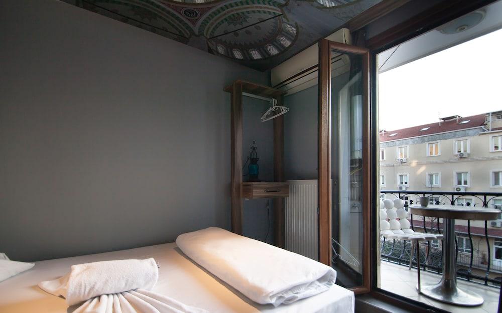 STAY INN TAKSIM HOSTEL (ADULTS ONLY) — ISTANBUL — fotografie hotel nr. 2