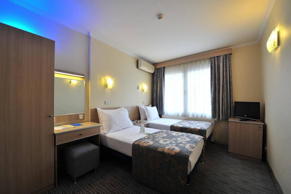 HOTEL OLIMPIYAT — ISTANBUL