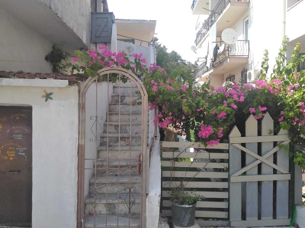 1ST FLOOR CITY CENTER BY THE HARBOUR — MARMARIS — fotografie hotel nr. 13