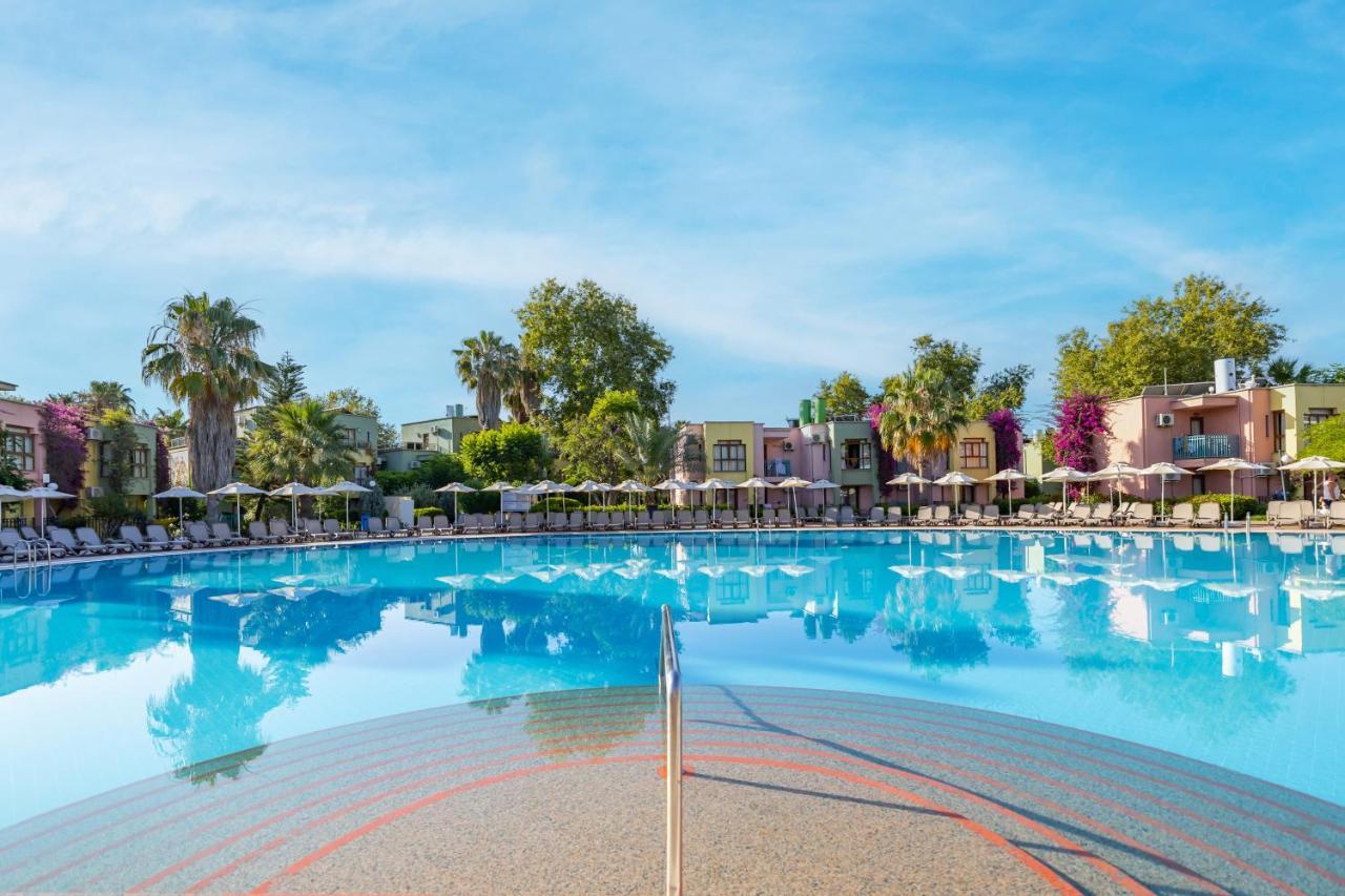 VONRESORT GOLDEN BEACH — SIDE